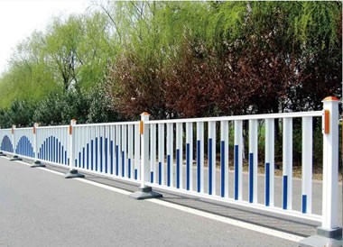 聊聊交通道路护栏的发展趋势