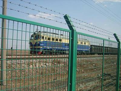 铁路护栏的特点及作用